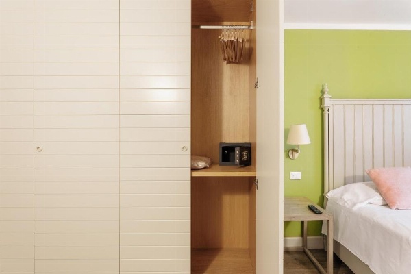 Petronio Residence image 22