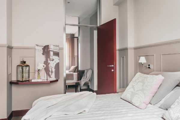 Petronio Residence image 9